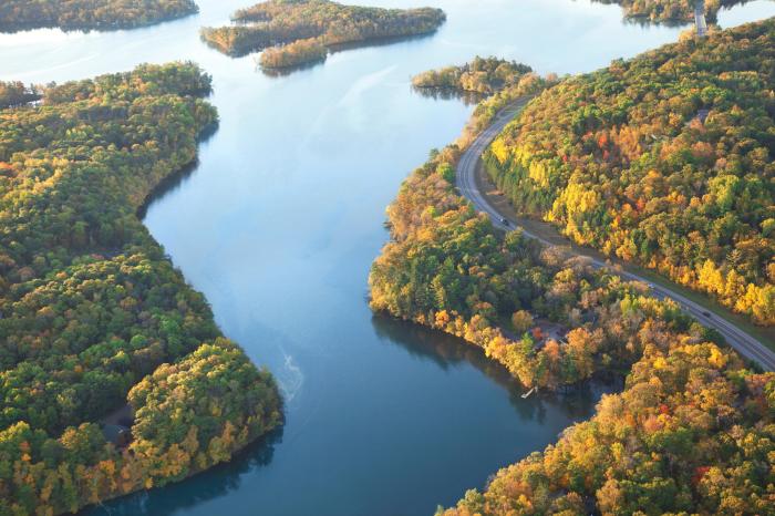 Water falling in illinois would ultimately end up where