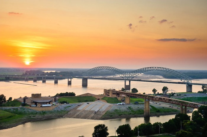 Mississippi river orleans road trip louisiana guide getty along sadura henryk usa